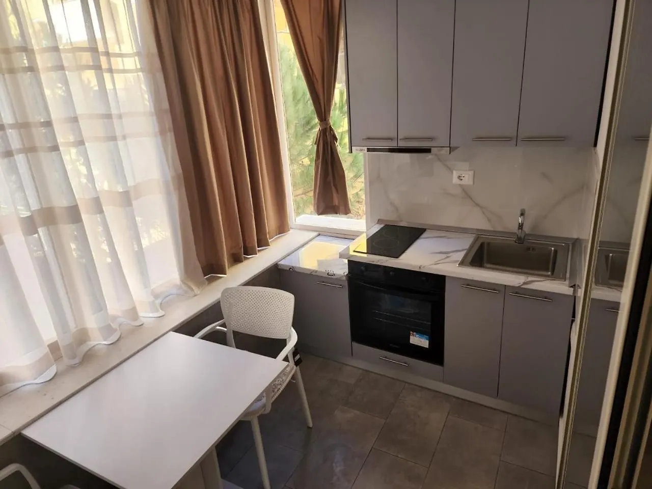 Shkembi I Kavajes Ferienwohnung Golem