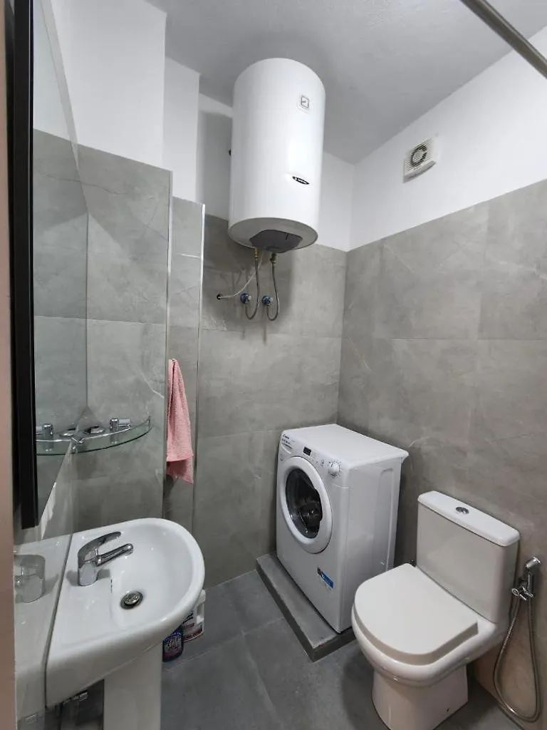 Shkembi I Kavajes Ferienwohnung Golem
